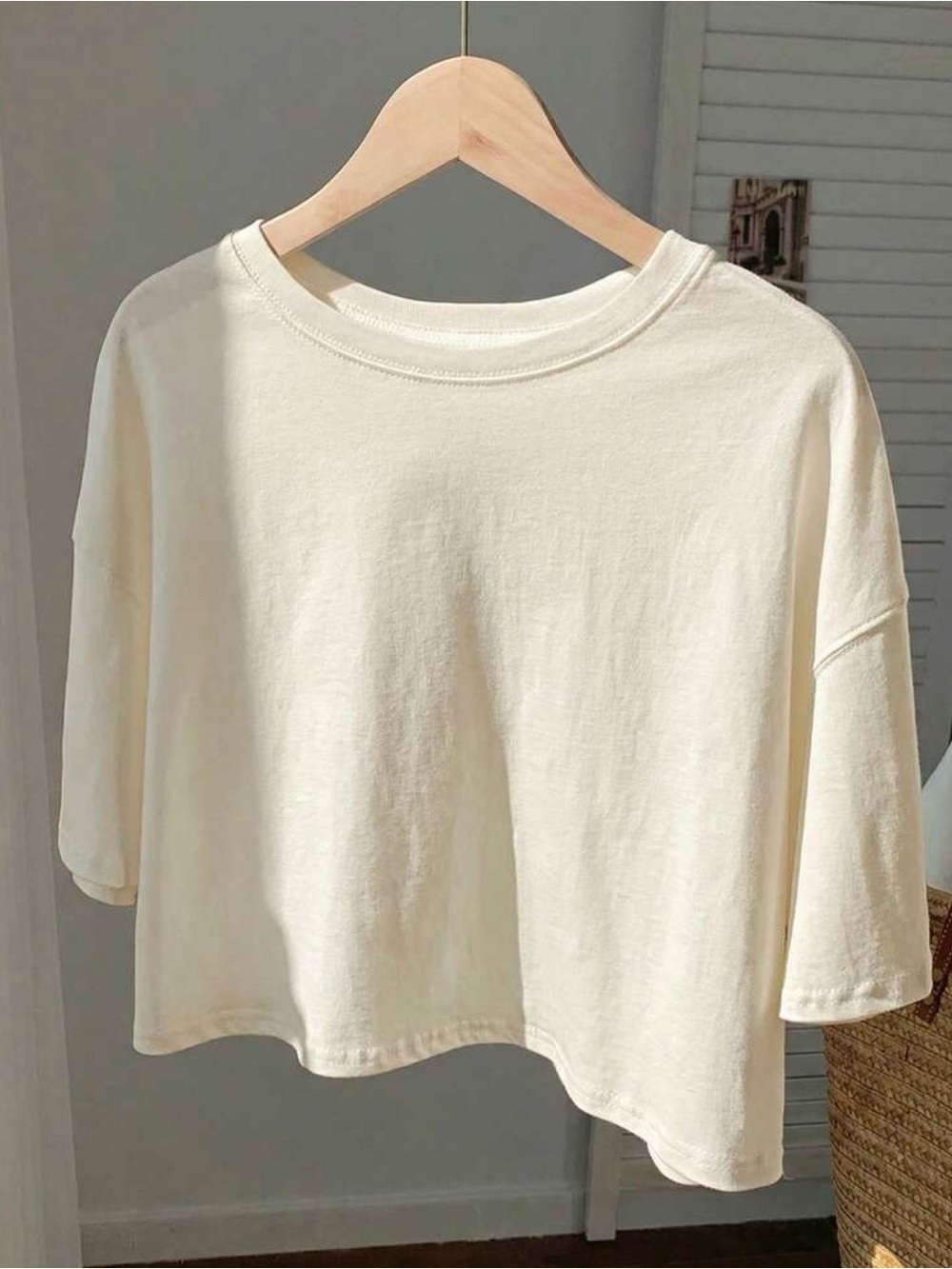 Classic Cropped Crewneck Top - Cream